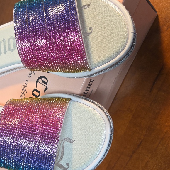 Juicy Couture Glitter Gradient Slides - Picture 15 of 16